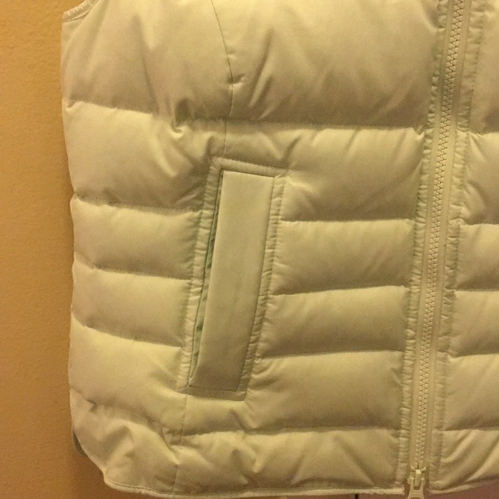 Ann Taylor Loft Puffer Vest size S - Picture 5 of 7